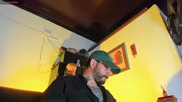 CamiloGray  online show from 11-17-25, 02:34