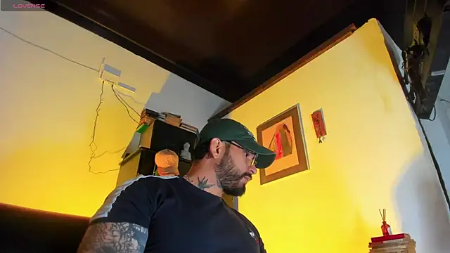 CamiloGray  online show from 11-20-25, 01:55