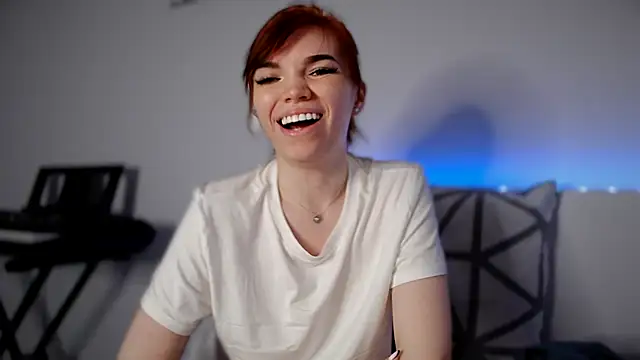 Snapshot of olivka-flower chatting on 01-27-25, 01:37 olivka-flower online show from 01-27-25, 01:37