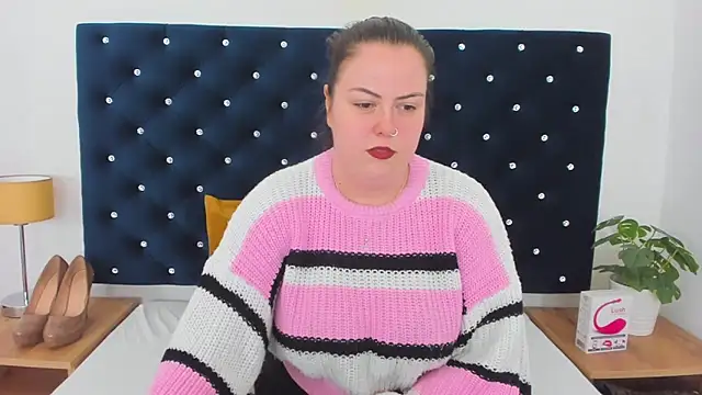 Snapshot of EvaLick chatting on 02-10-25, 09:36 EvaLick online show from 02-10-25, 09:36