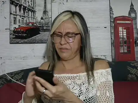 divahot08 online show from 12-07-24, 09:22