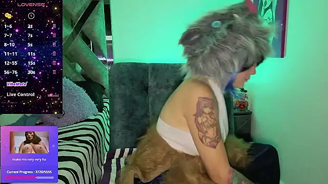 Snapshot of cutesarah_ chatting on 01-11-26, 07:08 cutesarah online show from 01-11-26, 07:08