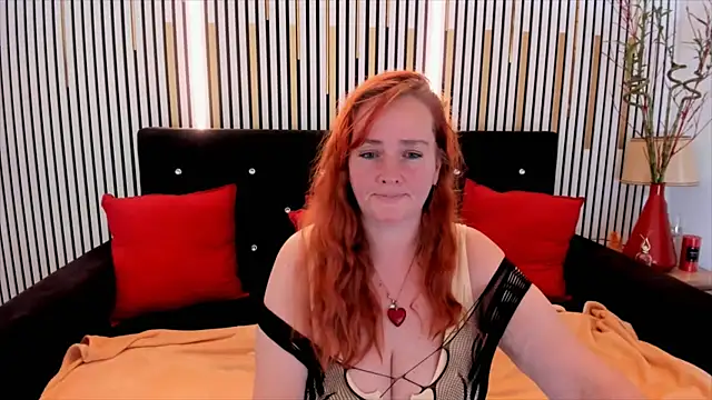 Snapshot of SinFulTitsDD chatting on 11-24-25, 02:50 SinFulTitsDD online show from 11-24-25, 02:50