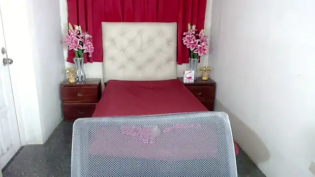 xSexynineDollx online show from 02-02-25, 11:51