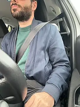 Snapshot of Simon-tem chatting on 03-10-26, 12:32 Simon-tem online show from 03-10-26, 12:32