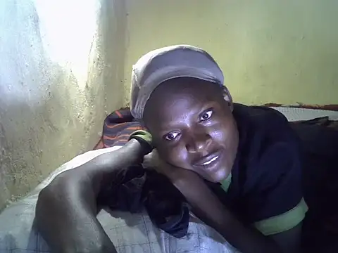 cute-shamza online show from 11-08-25, 01:39