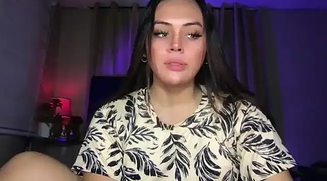 Snapshot of _MissKhimberlyXxx_ chatting on 12-14-24, 01:59 MissKhimberlyXxx online show from 12-14-24, 01:59