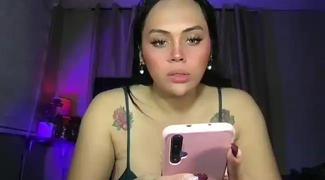 Snapshot of _MissKhimberlyXxx_ chatting on 12-26-24, 07:35 MissKhimberlyXxx online show from 12-26-24, 07:35