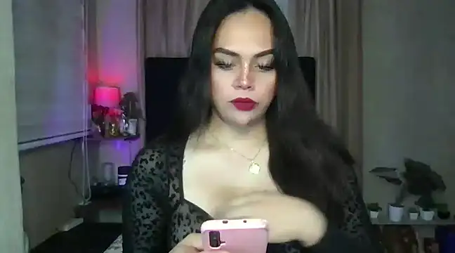Snapshot of _MissKhimberlyXxx_ chatting on 01-24-25, 12:20 MissKhimberlyXxx online show from 01-24-25, 12:20