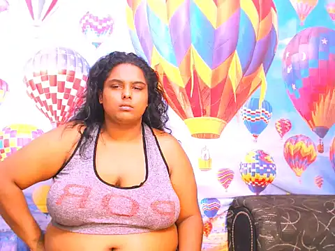 Snapshot of Indianfairy99 chatting on 01-24-25, 08:23 Indianfairy99 online show from 01-24-25, 08:23