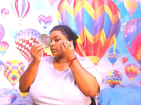 Snapshot of Indianfairy99 chatting on 01-27-25, 07:24 Indianfairy99 online show from 01-27-25, 07:24