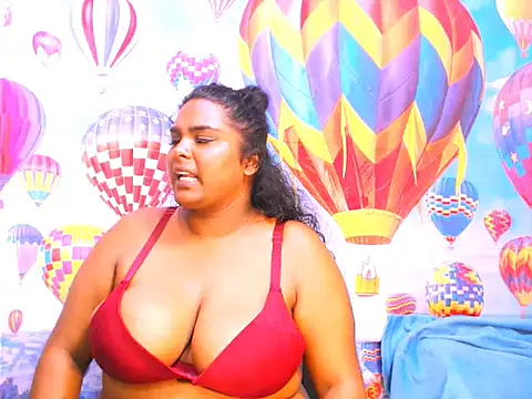 Snapshot of Indianfairy99 chatting on 02-01-25, 06:08 Indianfairy99 online show from 02-01-25, 06:08