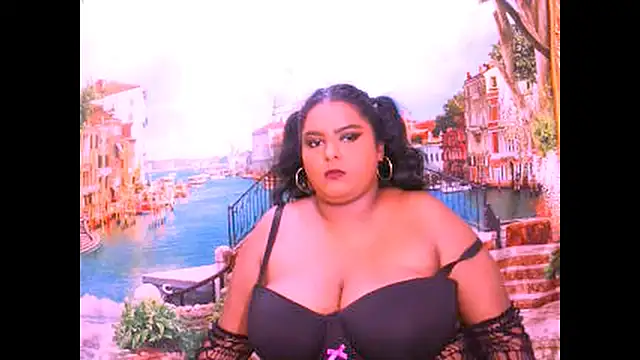 Snapshot of Indianfairy99 chatting on 12-05-25, 12:36 Indianfairy99 online show from 12-05-25, 12:36