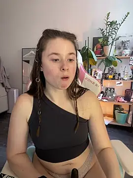 sweetest pie online show from 03-07-26, 01:52