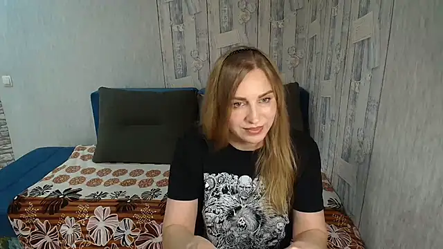 Pilly green  online show from 10-30-25, 07:32