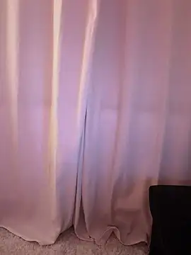 clairewntr online show from 04-20-26, 08:32