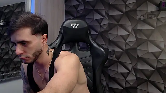 Latino stud4u online show from 11-06-25, 11:15