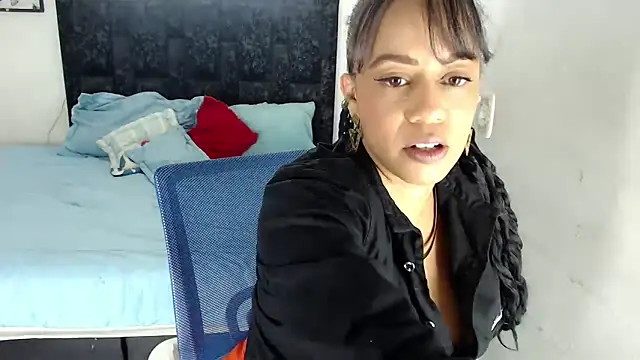Snapshot of yeli_xxx chatting on 09-12-25, 06:30 yeli xxx online show from 09-12-25, 06:30