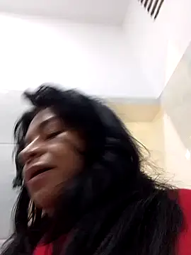 Snapshot of karlablue_ chatting on 03-08-25, 12:11 karlablue  online show from 03-08-25, 12:11