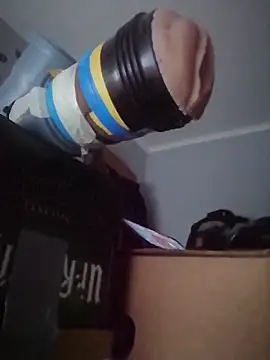 Snapshot of bwcfleshlight chatting on 12-19-25, 07:37 bwcfleshlight online show from 12-19-25, 07:37