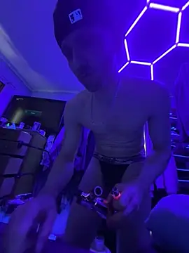 Cloudd Kingg Iceyyy online show from 06-01-26, 06:31