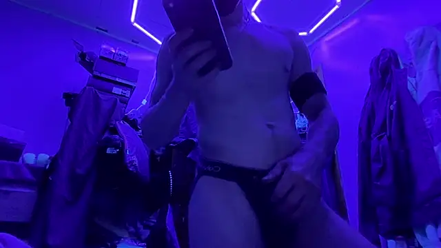 Cloudd Kingg Iceyyy online show from 07-28-26, 01:12