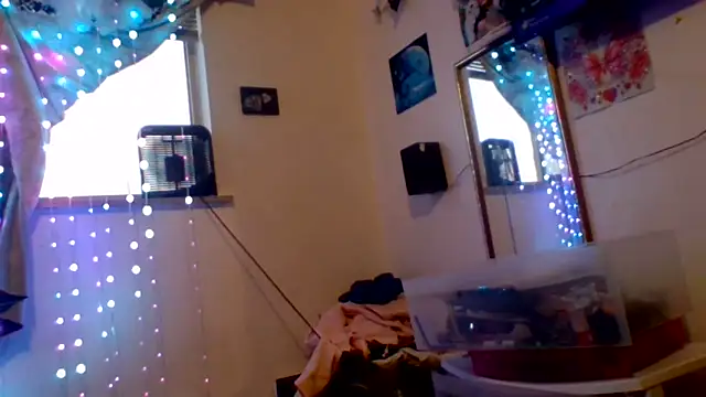 Snapshot of CAMINCHANCE chatting on 06-18-26, 02:23 CAMINCHANCE online show from 06-18-26, 02:23