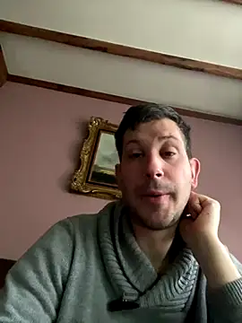 Snapshot of Taxidriver1988 chatting on 11-30-25, 02:43 Taxidriver1988 online show from 11-30-25, 02:43