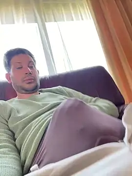 Taxidriver1988 online show from 04-29-26, 02:32