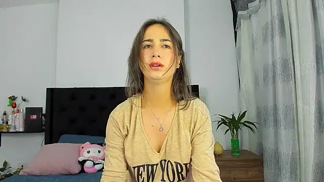 AndreaStivens online show from 10-05-25, 10:57