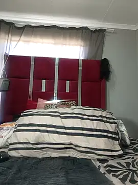 HoneyDropsX online show from 03-22-25, 06:22