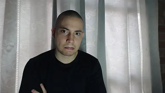 Armando 2002 online show from 11-14-25, 04:17