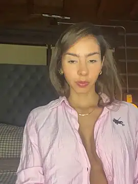 Snapshot of RouseColins chatting on 02-02-25, 11:32 RouseColins online show from 02-02-25, 11:32