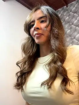 Snapshot of RouseColins chatting on 09-19-25, 10:54 RouseColins online show from 09-19-25, 10:54