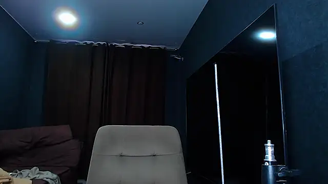 muscularjohnforuX online show from 03-22-25, 06:54