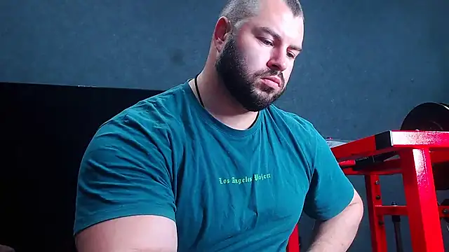Snapshot of muscularjohnforuX chatting on 05-05-26, 08:55 muscularjohnforuX online show from 05-05-26, 08:55