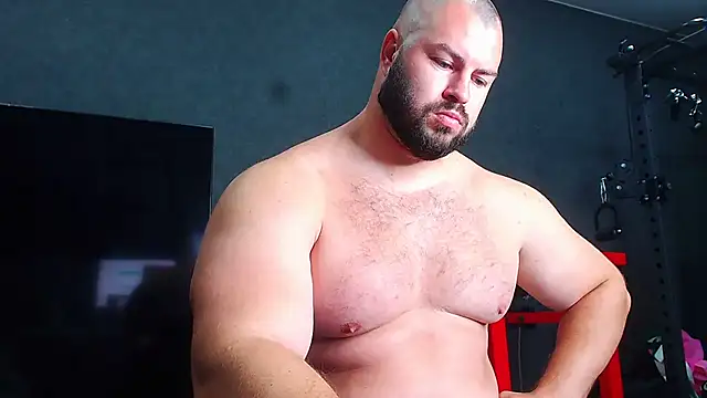 Snapshot of muscularjohnforuX chatting on 06-17-26, 08:28 muscularjohnforuX online show from 06-17-26, 08:28