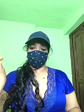 Snapshot of yourtina chatting on 05-19-26, 06:36 yourtina online show from 05-19-26, 06:36