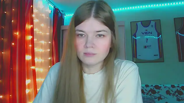 Snapshot of Klementa chatting on 11-10-25, 06:40 Klementa online show from 11-10-25, 06:40