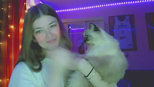 Snapshot of Klementa chatting on 11-13-25, 07:24 Klementa online show from 11-13-25, 07:24