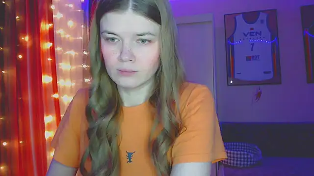 Snapshot of Klementa chatting on 11-16-25, 06:35 Klementa online show from 11-16-25, 06:35