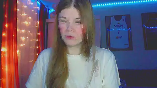 Snapshot of Klementa chatting on 11-27-25, 07:38 Klementa online show from 11-27-25, 07:38