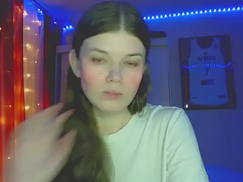 Snapshot of Klementa chatting on 01-06-26, 06:33 Klementa online show from 01-06-26, 06:33