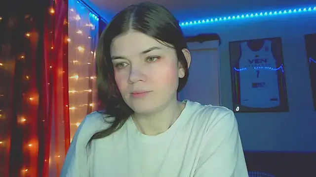 Snapshot of Klementa chatting on 02-25-26, 07:45 Klementa online show from 02-25-26, 07:45