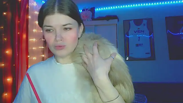 Snapshot of Klementa chatting on 03-06-26, 08:38 Klementa online show from 03-06-26, 08:38