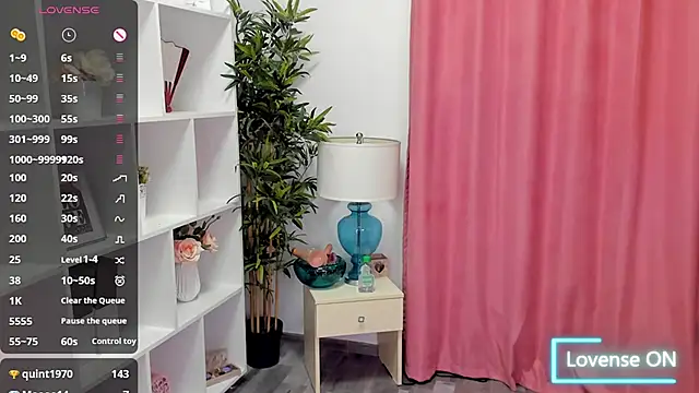 EmaBrownie online show from 04-18-26, 07:58