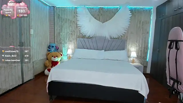 Snapshot of floryn_susana chatting on 01-24-25, 02:39 floryn susana online show from 01-24-25, 02:39