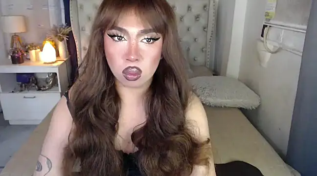 Snapshot of RebecaNextToYou chatting on 12-29-24, 08:48 RebecaNextToYou online show from 12-29-24, 08:48