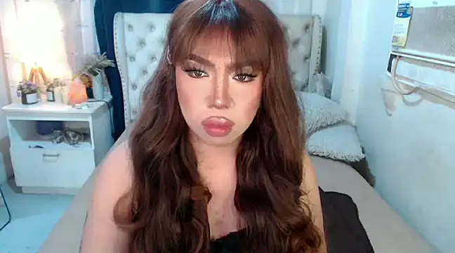 Snapshot of RebecaNextToYou chatting on 01-24-25, 05:32 RebecaNextToYou online show from 01-24-25, 05:32