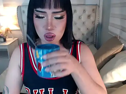 RebecaNextToYou online show from 05-31-26, 10:11